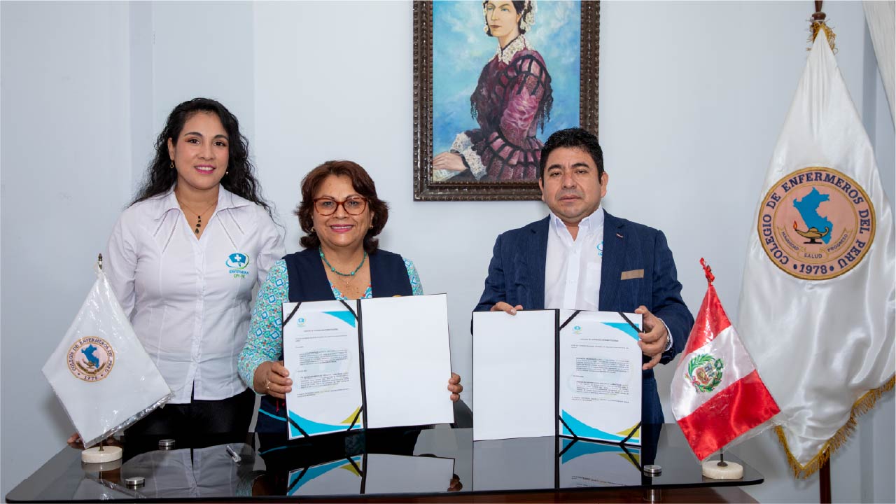 Enfermera Online firmó convenio interinstitucional con el Colegio de Enfermeros del Perú